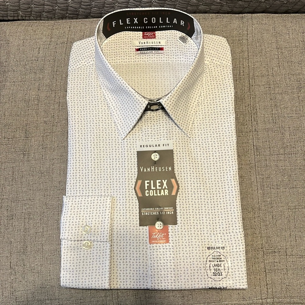 Van Heusen Regular Fit Flex Collar button up shirt